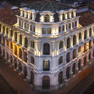 Parc Royale Suites Hotel